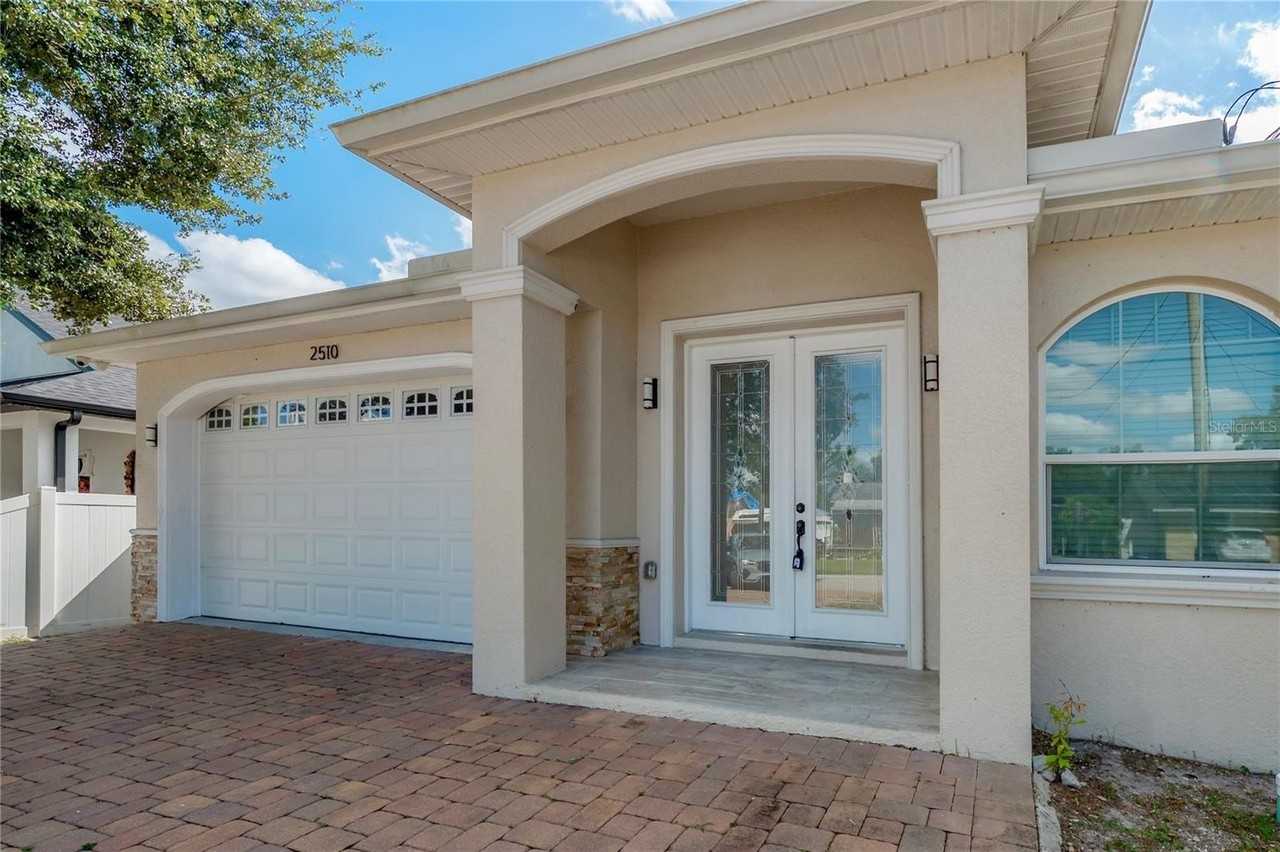 2510 W South Ave - Photo 2 of 29