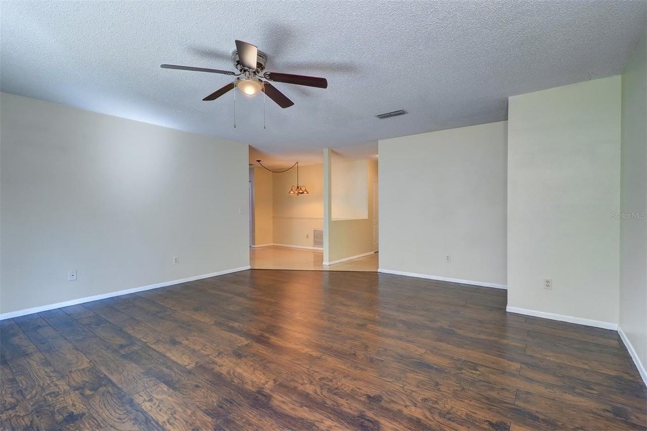 1915 Saginaw Court - Photo 6 of 24