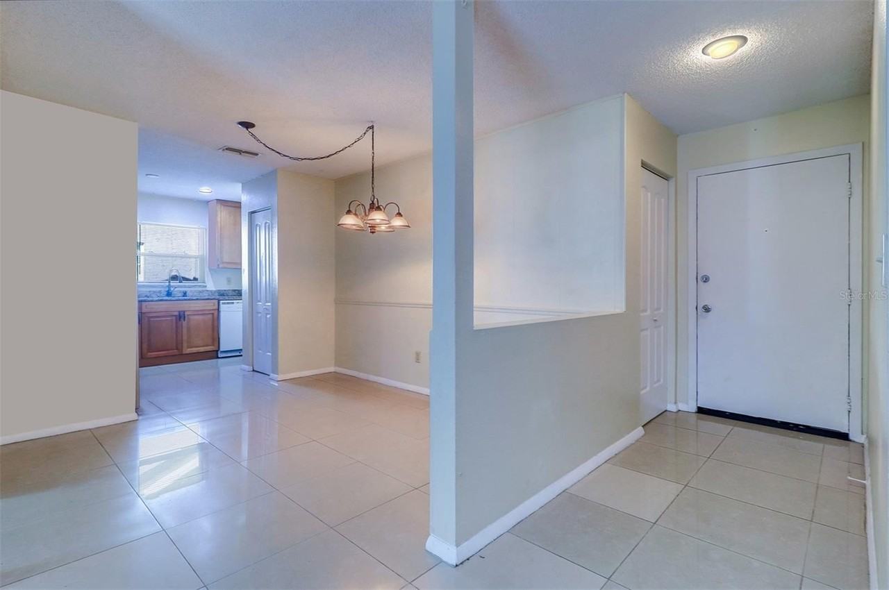 1915 Saginaw Court - Photo 7 of 24