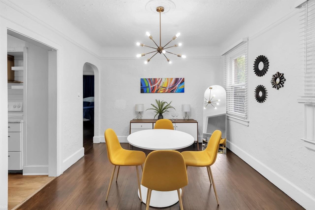 17185 Quincy St #1 - Photo 5 of 12