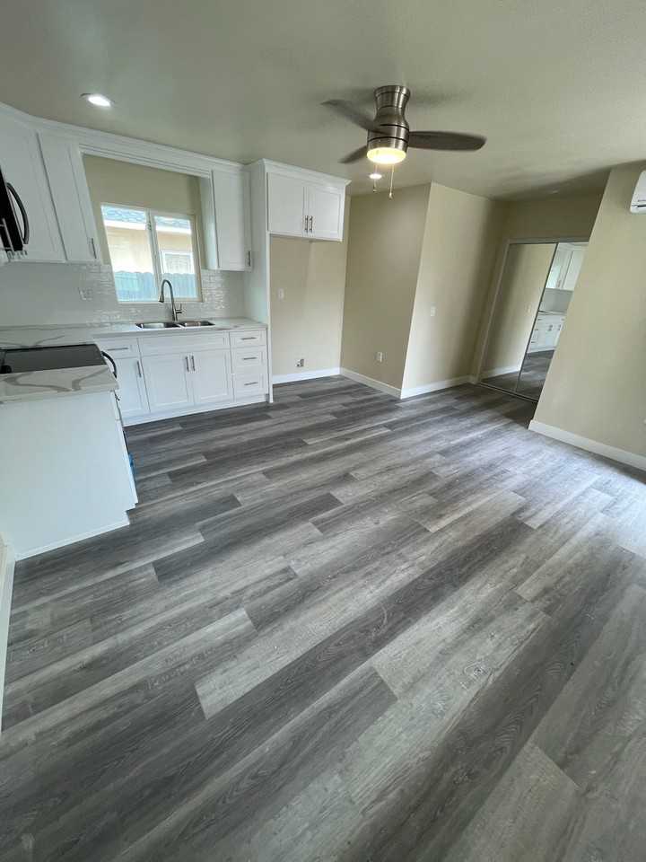 345 Stepney Street #14 - Photo 3 of 10