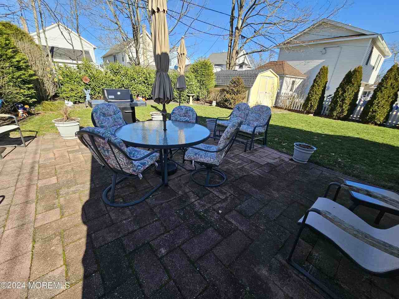 304 Mccabe Ave - Photo 3 of 26