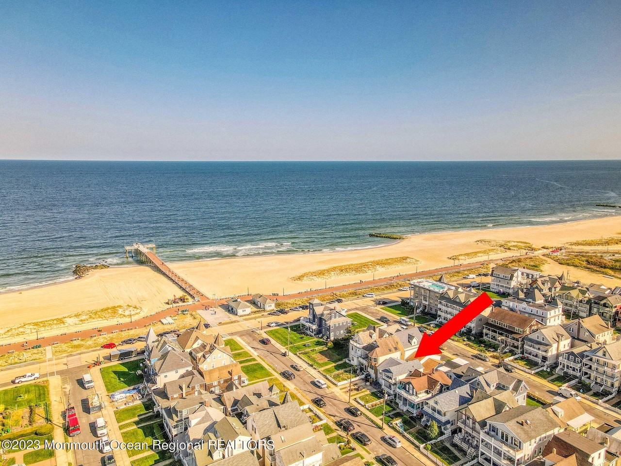 6 1/2 Embury Avenue - Photo 4 of 23