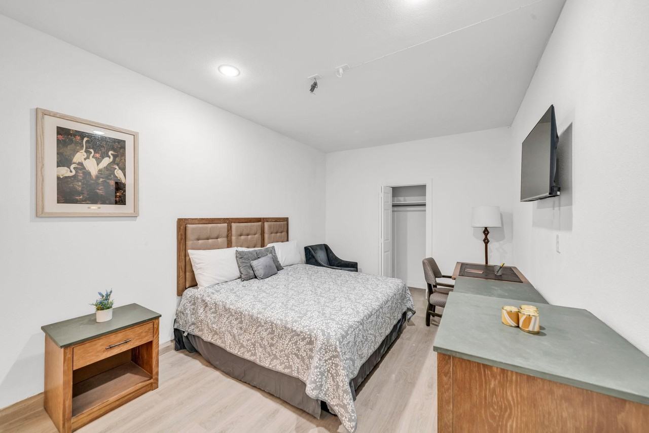 Hanfro Ln - Photo 6 of 8