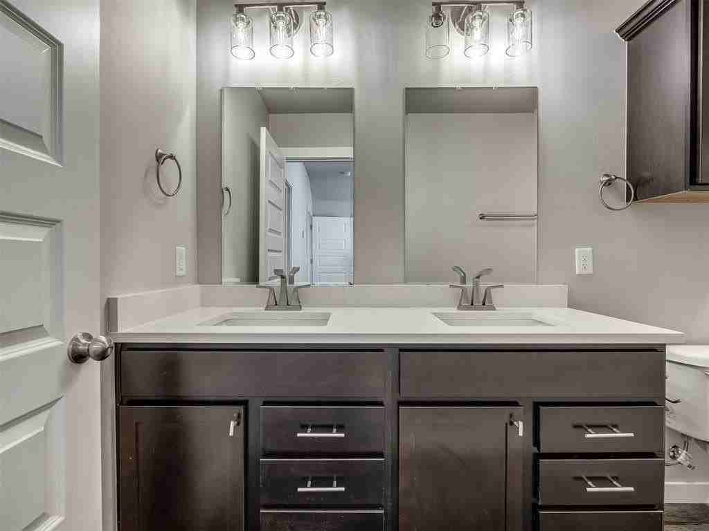 8931 Nw 109th Ter - Photo 7 of 19