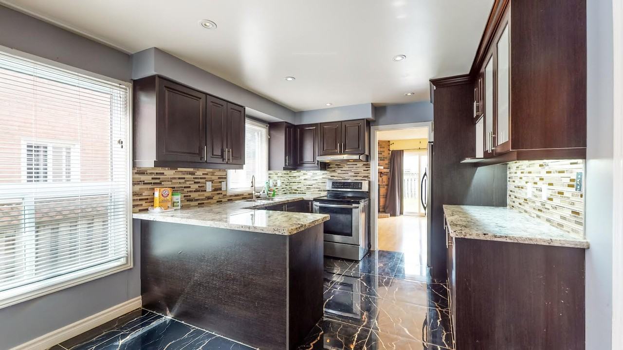 James Edward Dr - Photo 2 of 6