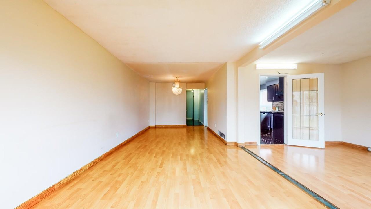 James Edward Dr - Photo 3 of 6