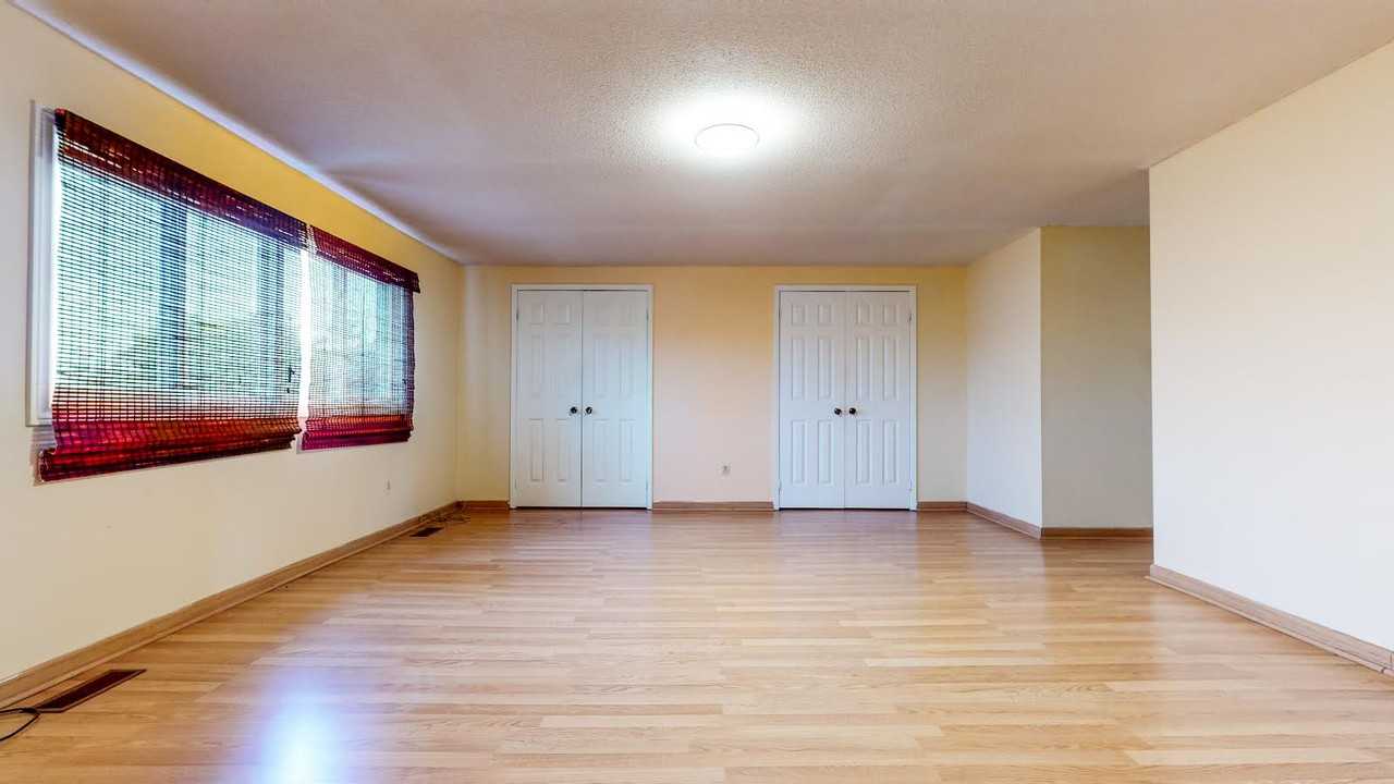 James Edward Dr - Photo 4 of 6