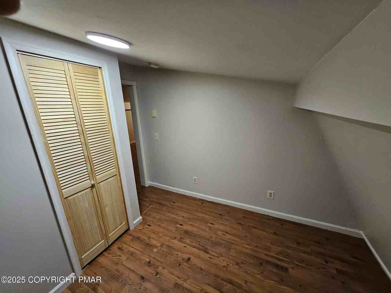 1220 Dogwood Ln - Photo 3 of 10