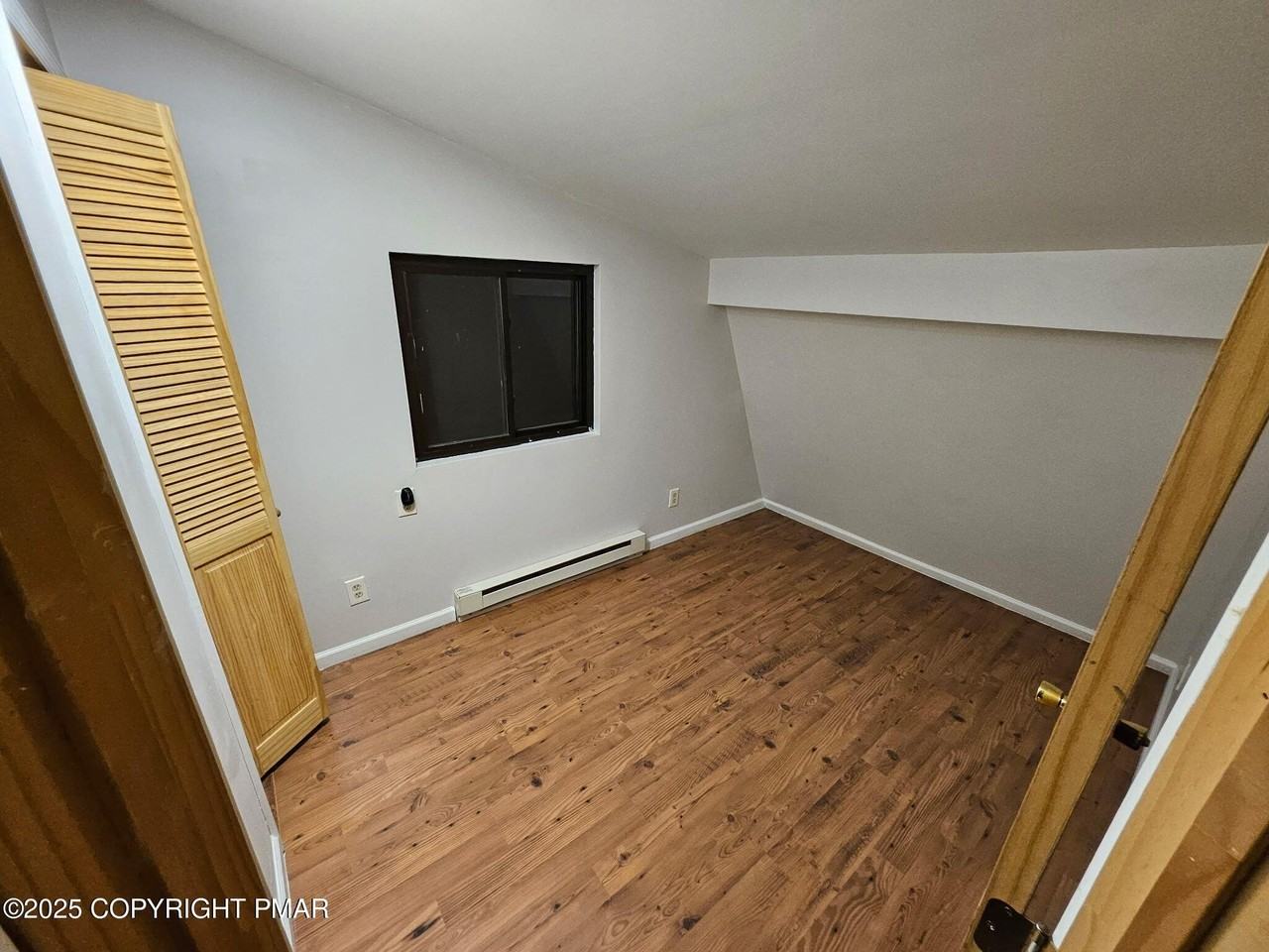 1220 Dogwood Ln - Photo 4 of 10