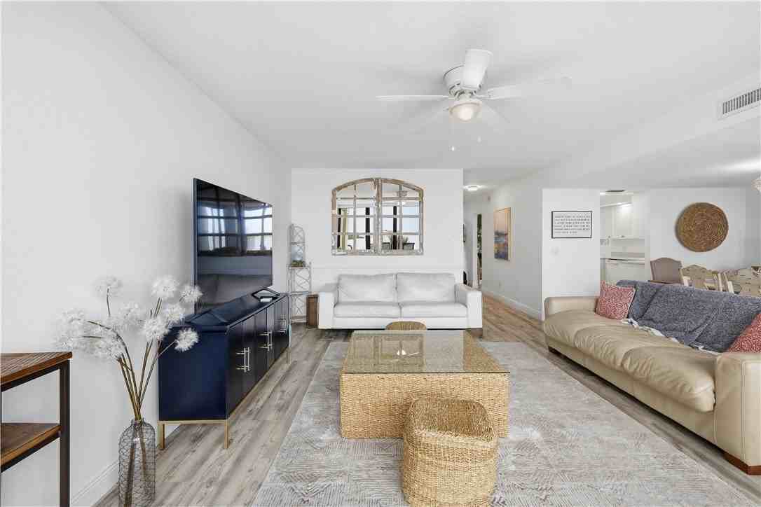 1820 Tarpon Lane #101 - Photo 5 of 31