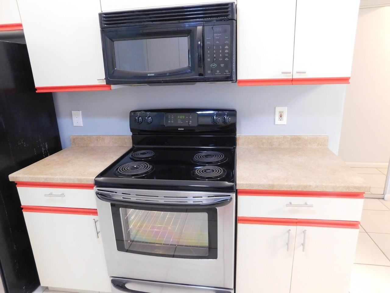 6768 10th Avenue North #113 - Photo 5 of 50