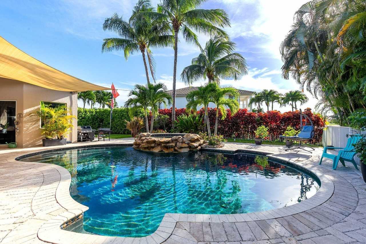 11351 Regatta Ln - Photo 2 of 45