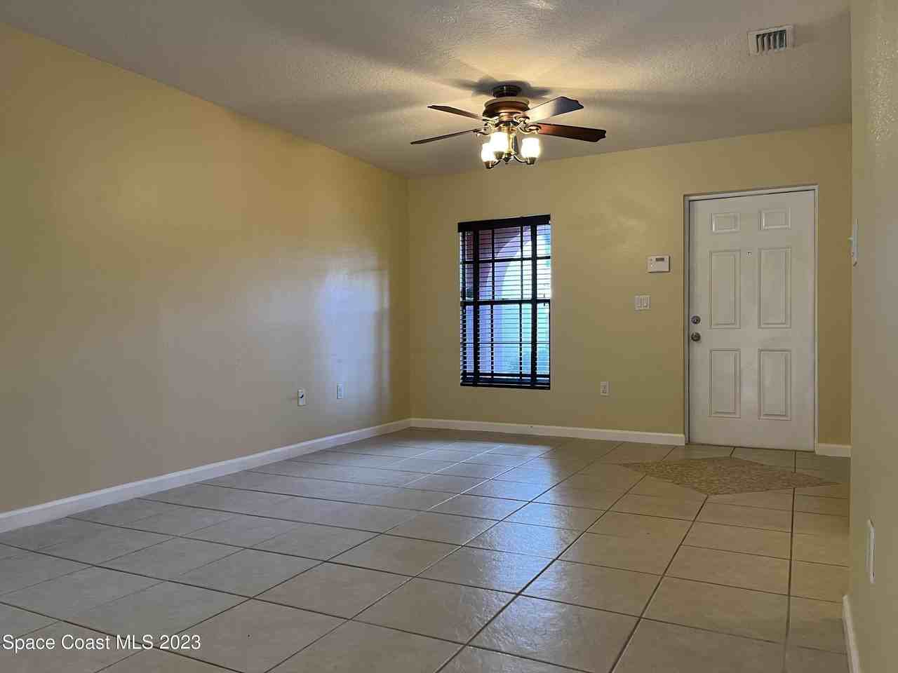 605 Margie Dr - Photo 6 of 18