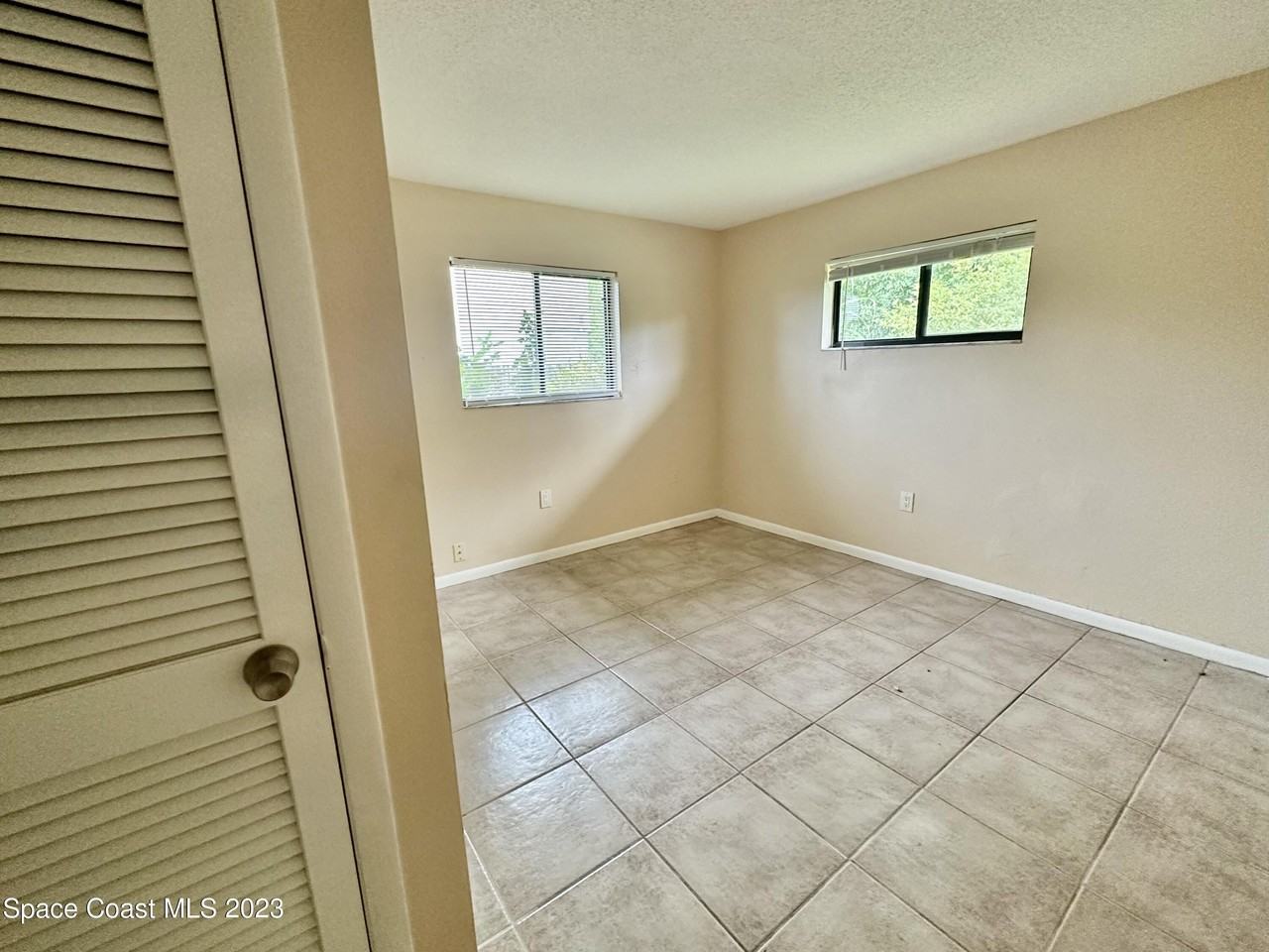 2390 North Tropical Trail - Photo 5 of 14
