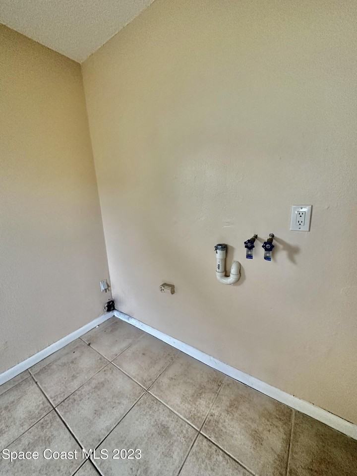 2390 North Tropical Trail - Photo 7 of 14