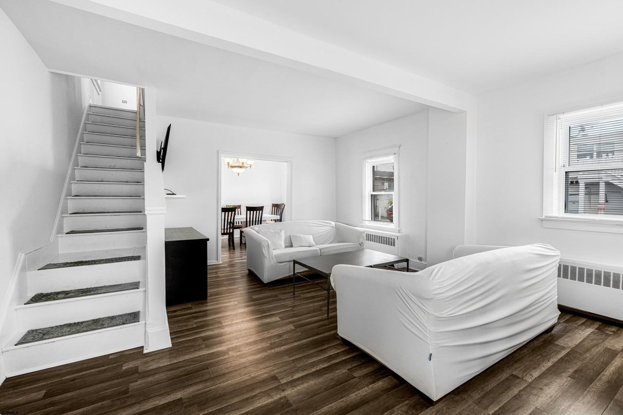 7 N Jefferson Ave - Photo 3 of 25