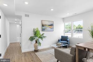 featured image of 324 61st St Ne Apt 4 #4