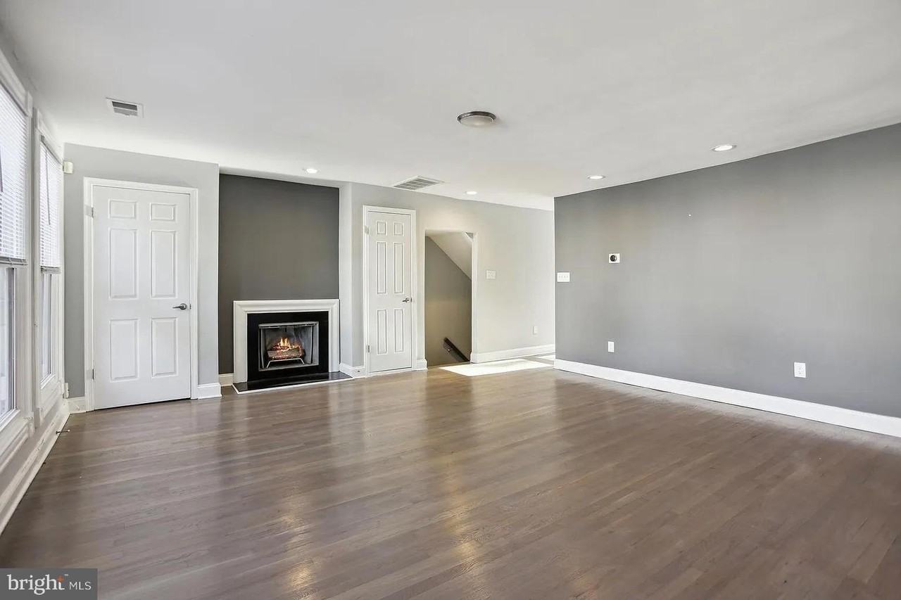 1507 Freedom Way Se Unit 2 #2 - Photo 4 of 22