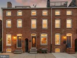 featured image of 1806 Bank St