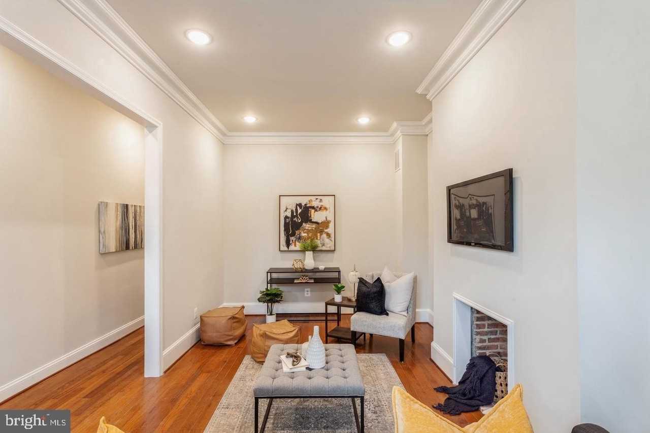 1010 N Broadway - Photo 4 of 27