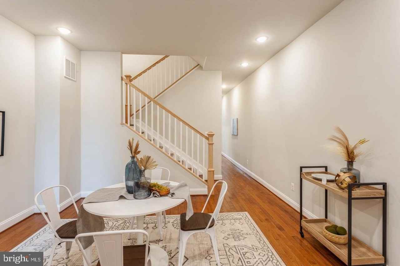 1010 N Broadway - Photo 6 of 27