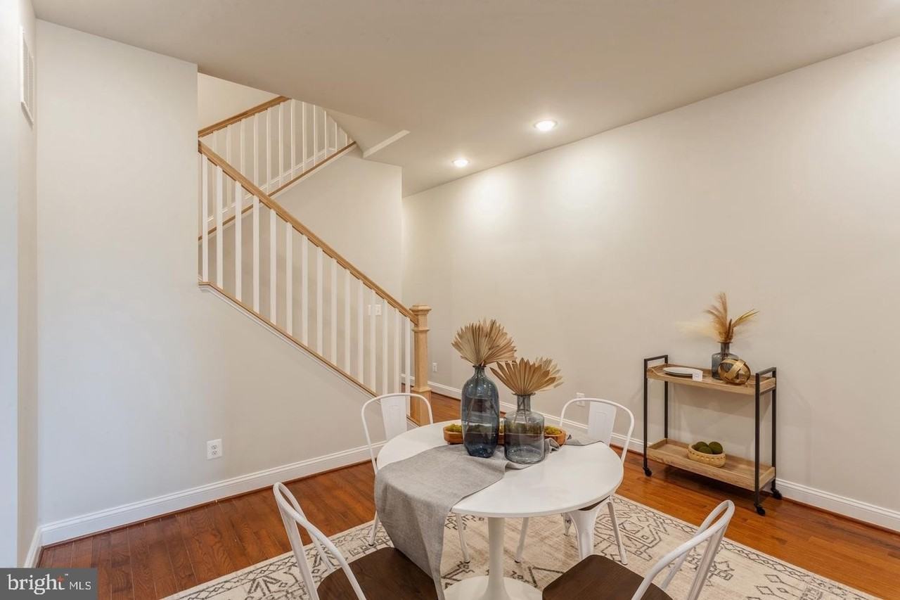 1010 N Broadway - Photo 7 of 27