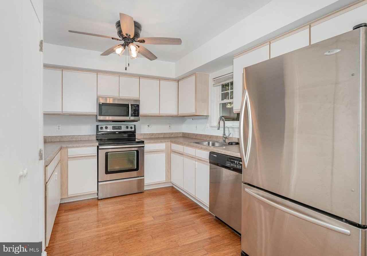 509 Mcmanus Way - Photo 4 of 12