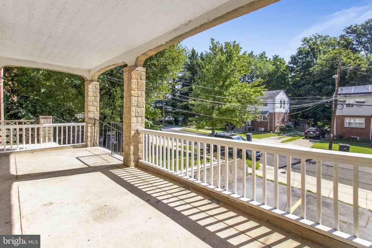 6120 41st Ave Apt 1 #1 - Photo 5 of 28