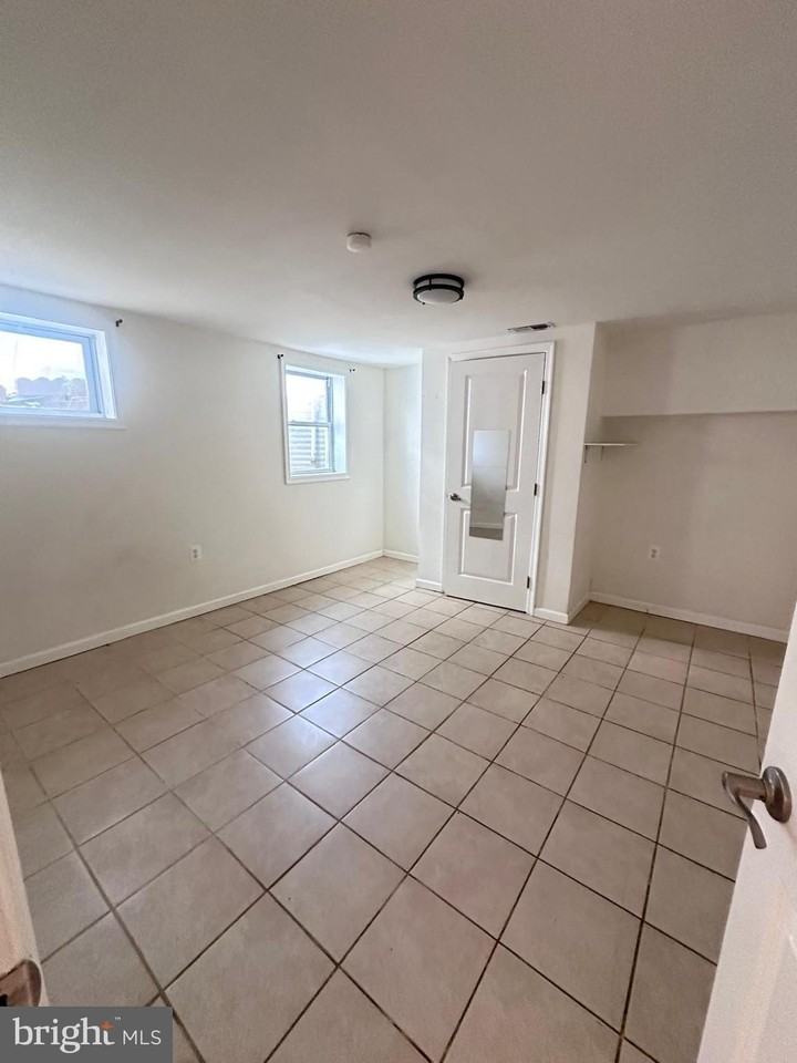 9326 Wellington Street - Photo 5 of 14