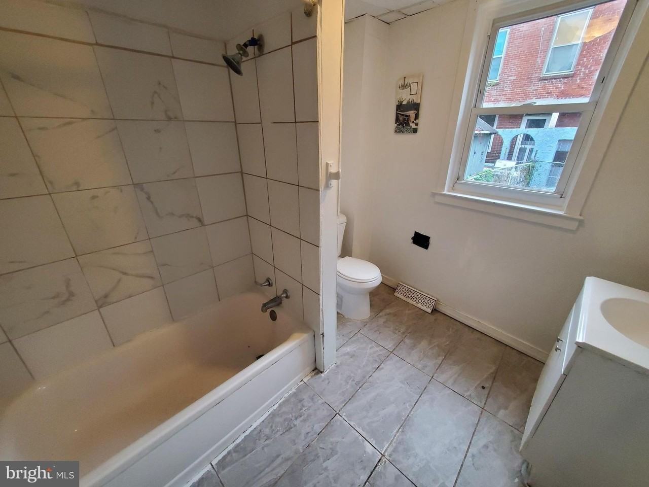 404 South 9th Street - Photo 5 of 11