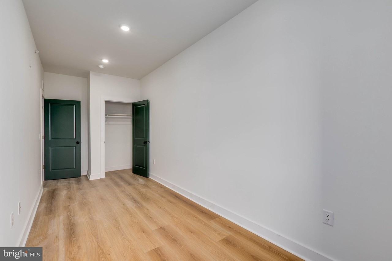 1222 West Silver Street #3 - Photo 7 of 14