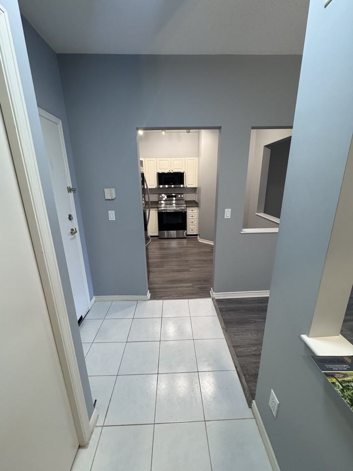 8100 Jones Road #413 - Photo 6 of 16