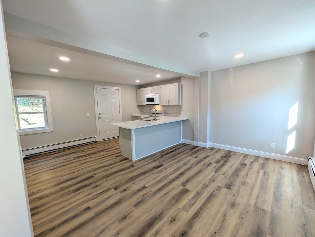 158 Green Street - Photo 2 of 15