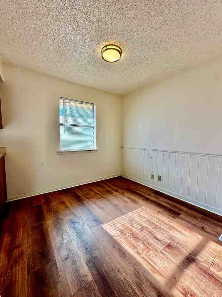 214 Mack Hollimon Dr - Photo 3 of 11