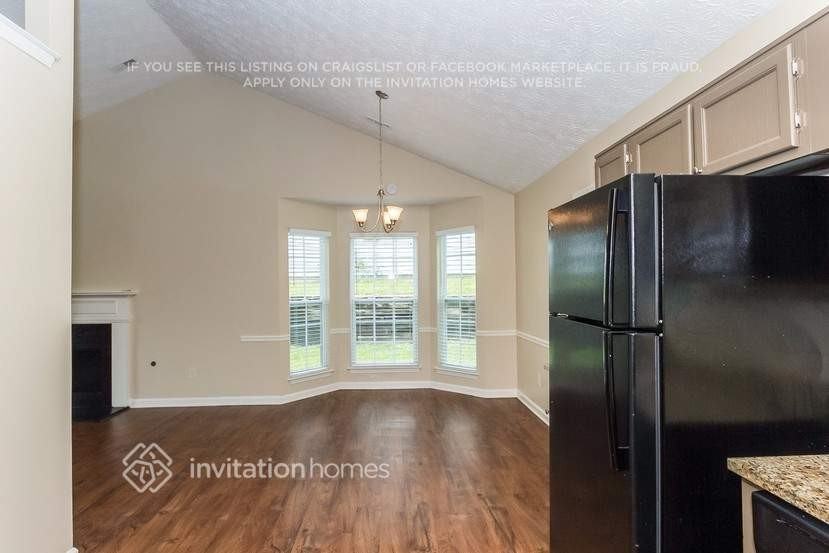 117 Willow Springs Lane - Photo 6 of 13