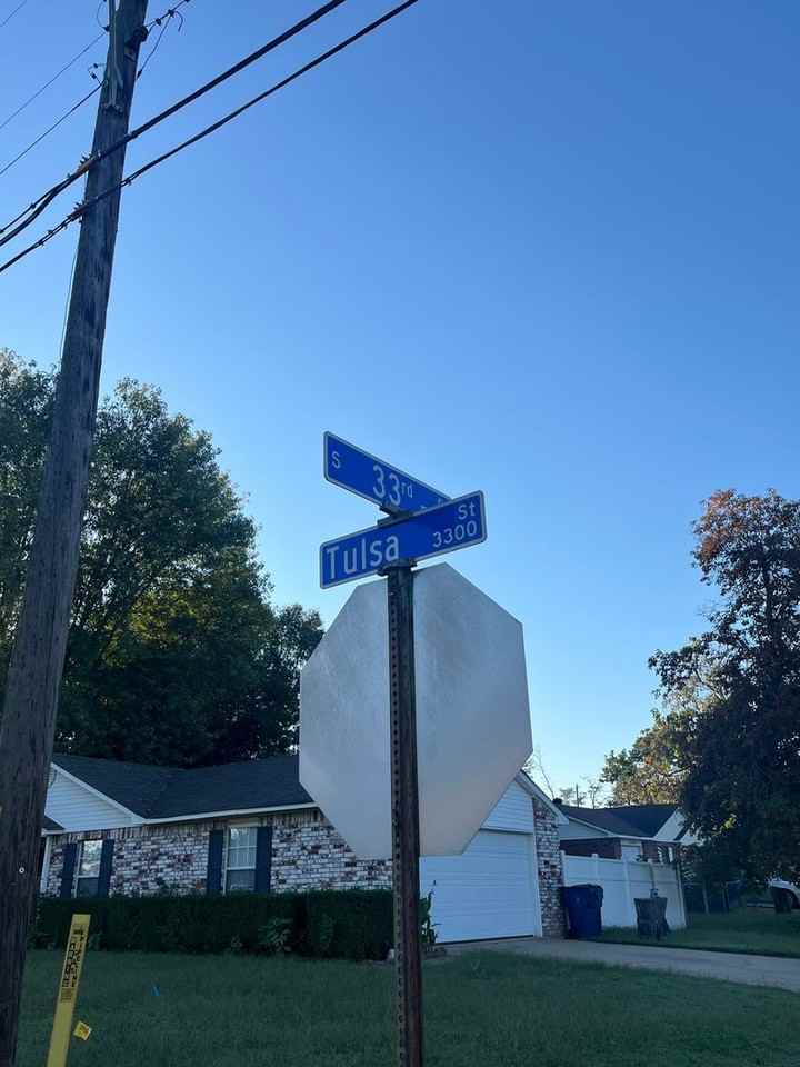 5022 S 33rd St - Photo 2 of 43