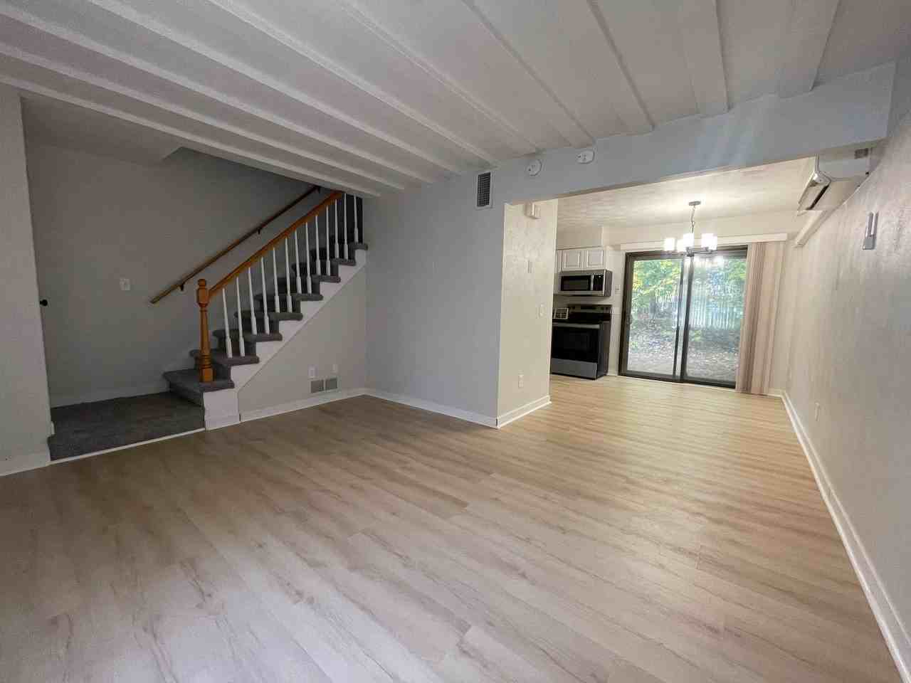 10377 Portage Rd - Photo 2 of 9