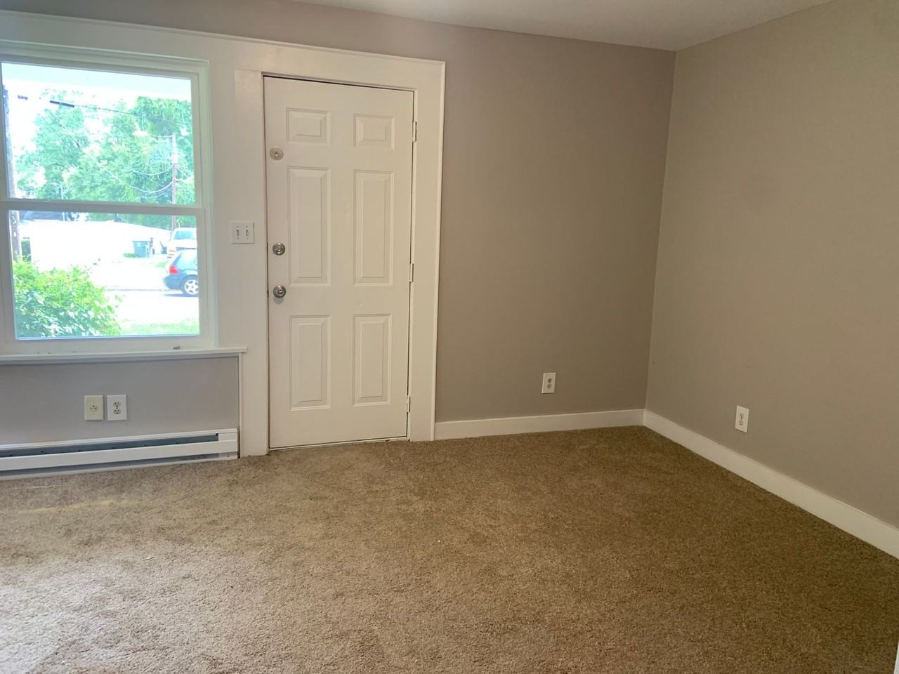 3461 Sunnycrest Ave - Photo 2 of 6