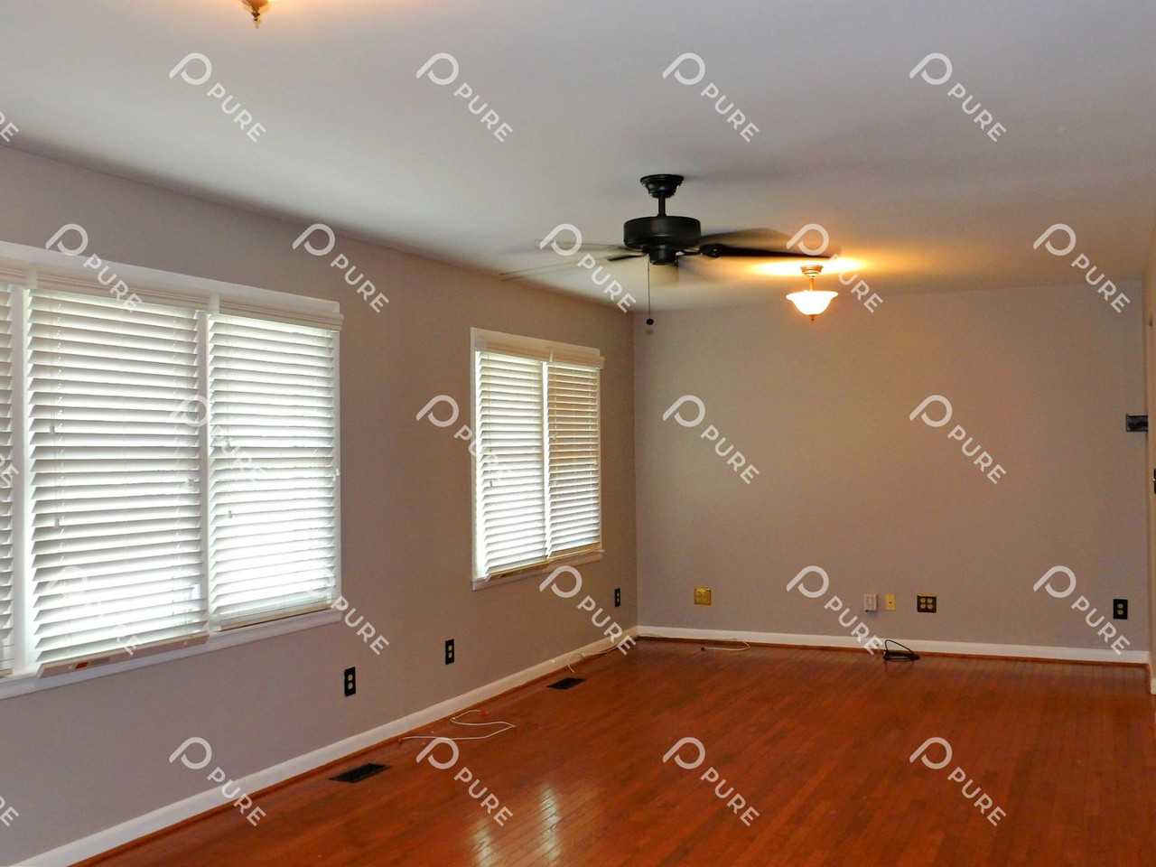 1717 Haynes Avenue Northeast - Photo 3 of 26