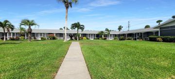 featured image of 100 The Esplanade N #17