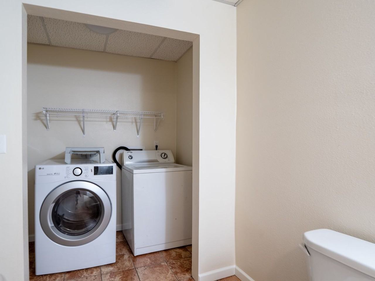 417 16th St Ne - Photo 6 of 7