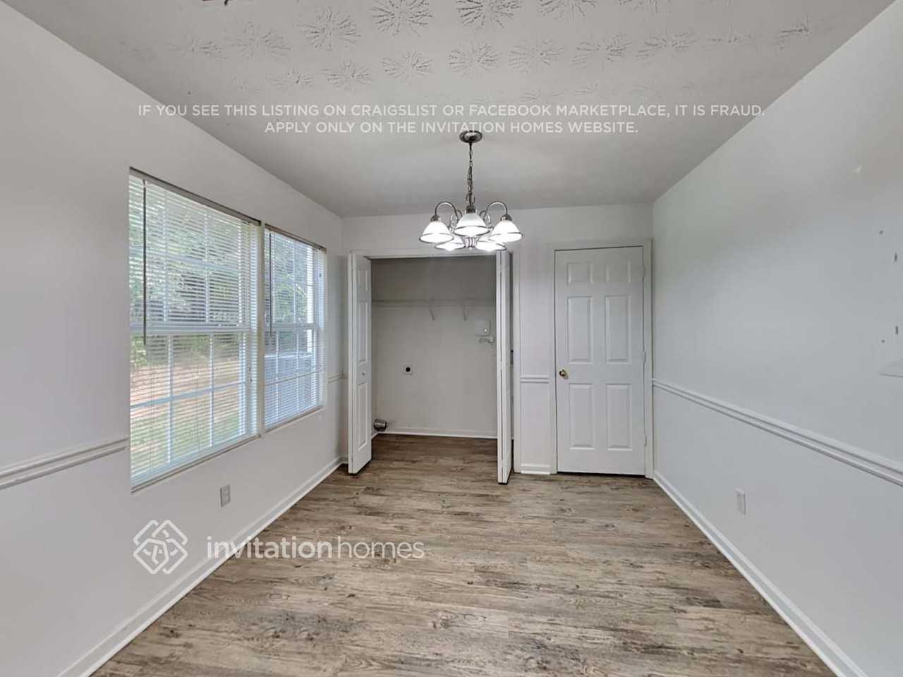 385 Crestfield Cir - Photo 7 of 19