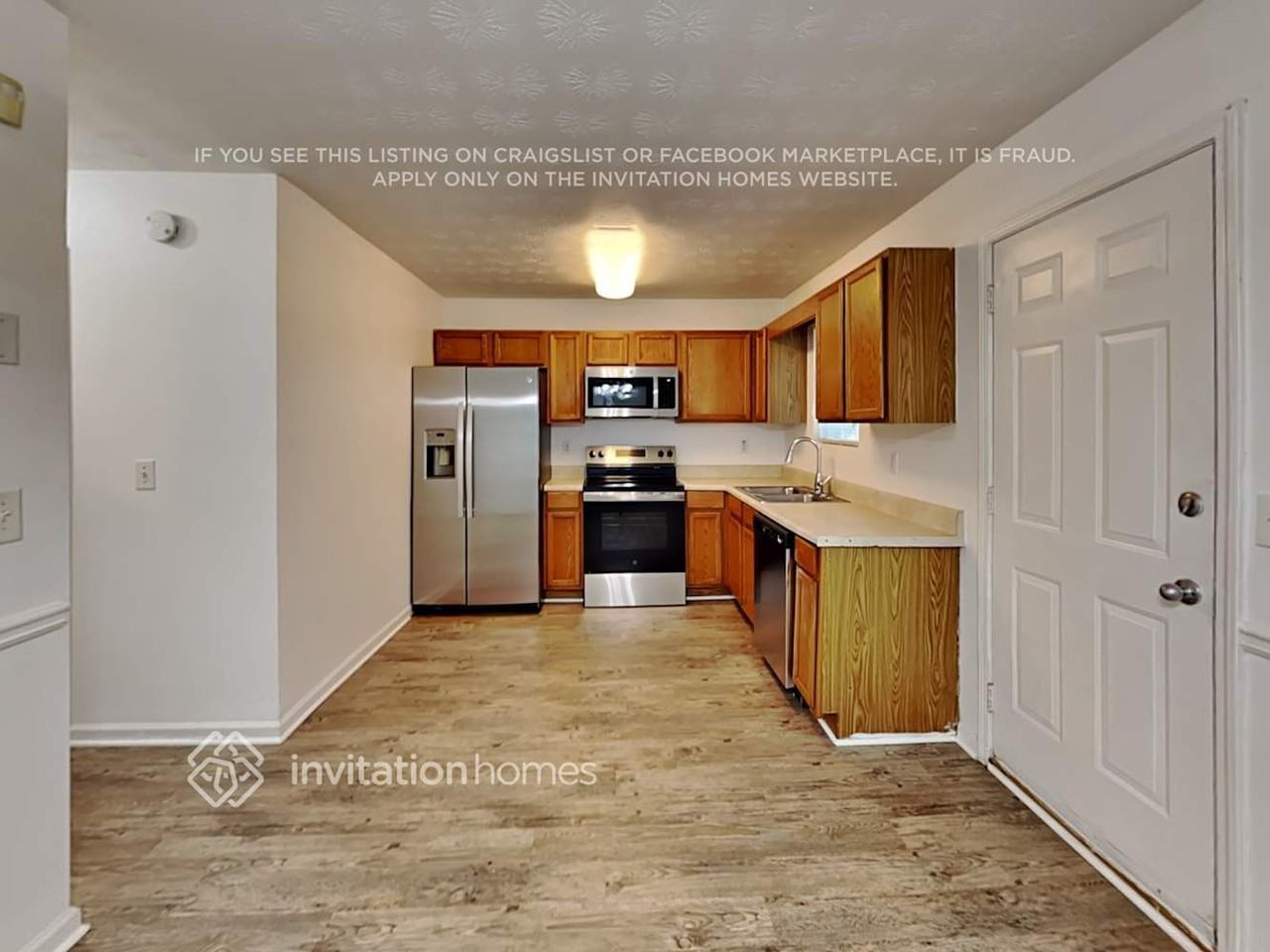 385 Crestfield Cir - Photo 6 of 19