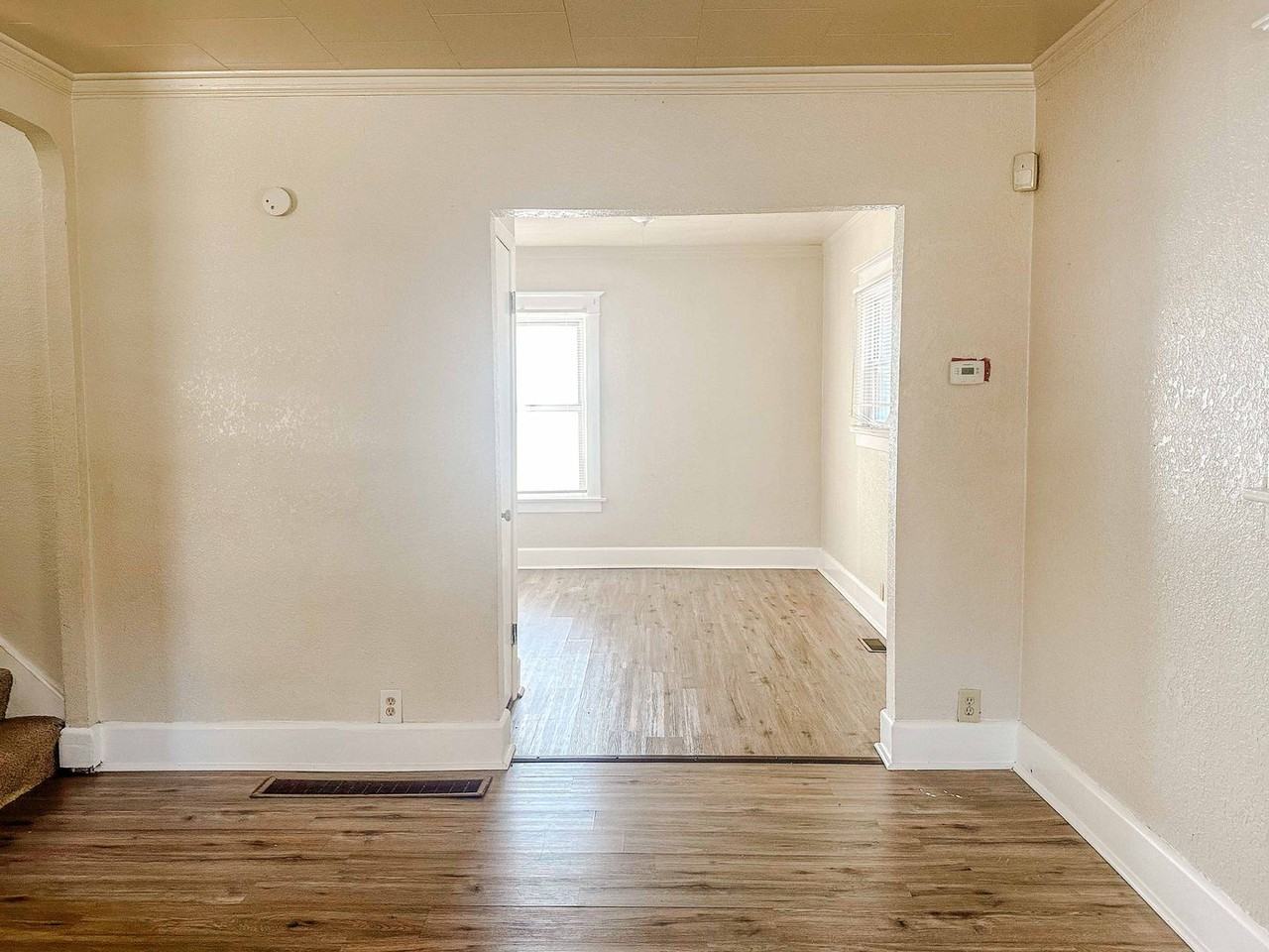 243 Valleywood Dr - Photo 7 of 15