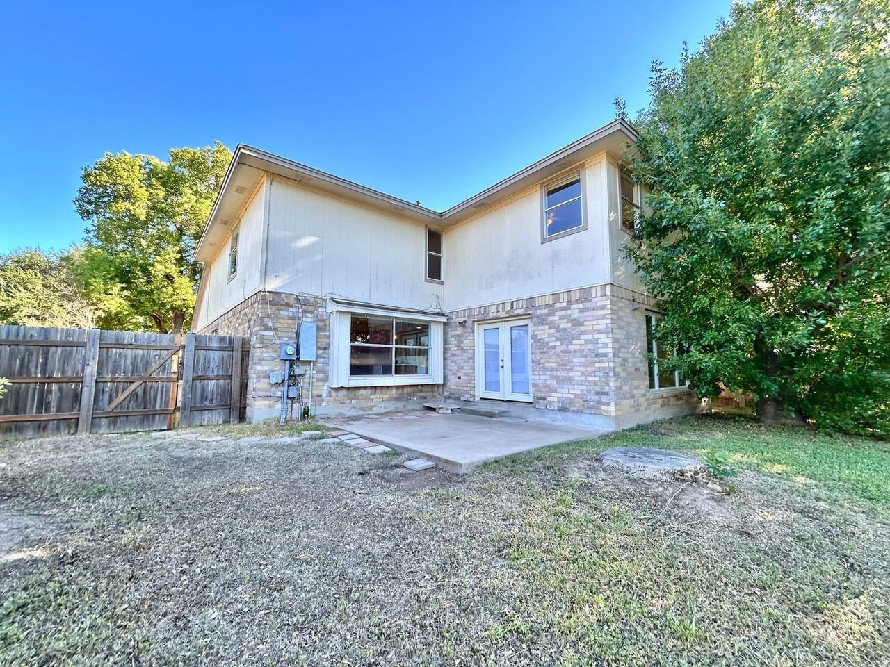 905 Parkview Dr - Photo 5 of 38