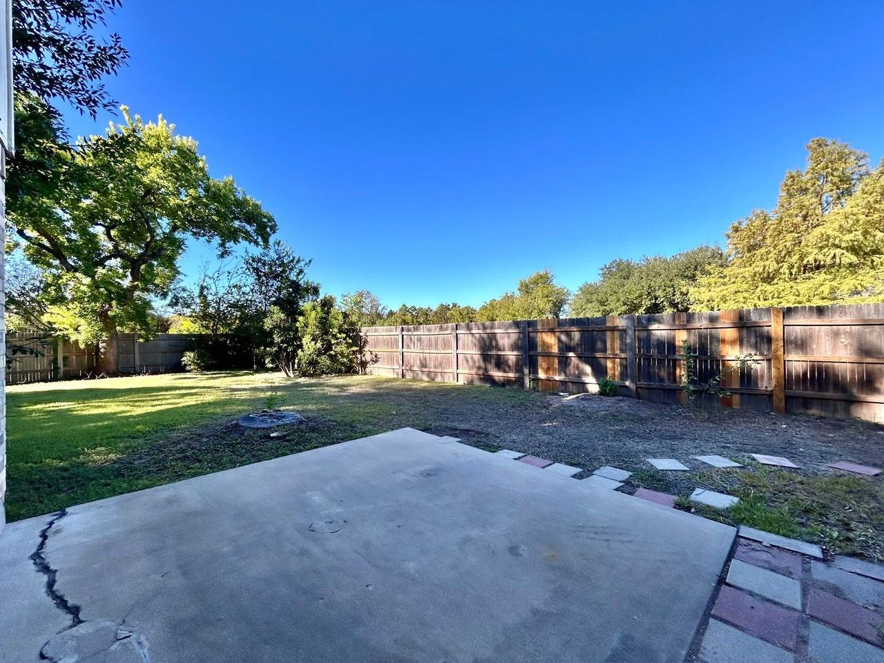 905 Parkview Dr - Photo 6 of 38