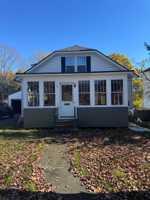 featured image of 7 Hough St