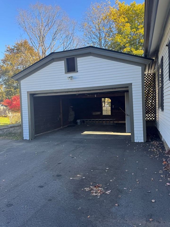 7 Hough St - Photo 2 of 20