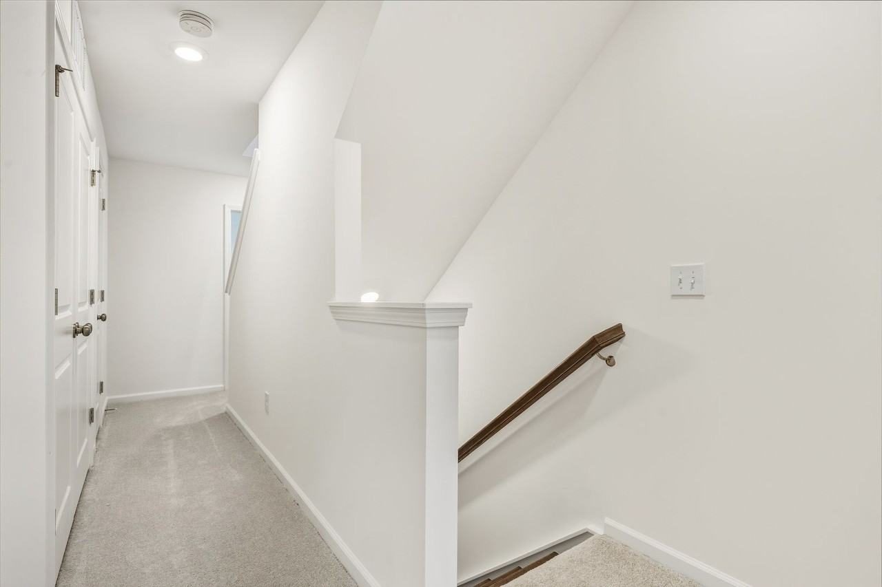 1502 Crescent Townes Way - Photo 7 of 22